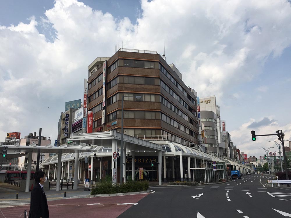 ライザップ福井店の建物